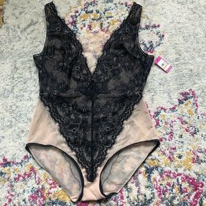 New Vince Camuto bodysuit